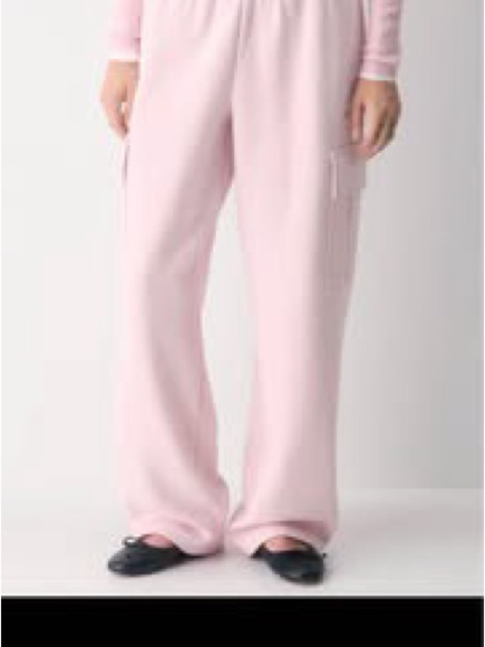 Aritzia Mega Cargo Sweatfleece Sweatpants - NWT - Cupid Pink